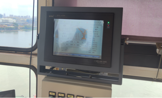 Weite's Dynamic Weighing System helps Xiamen Yuanhai Terminal Company upgrade its Gantry Crane to Intelligent