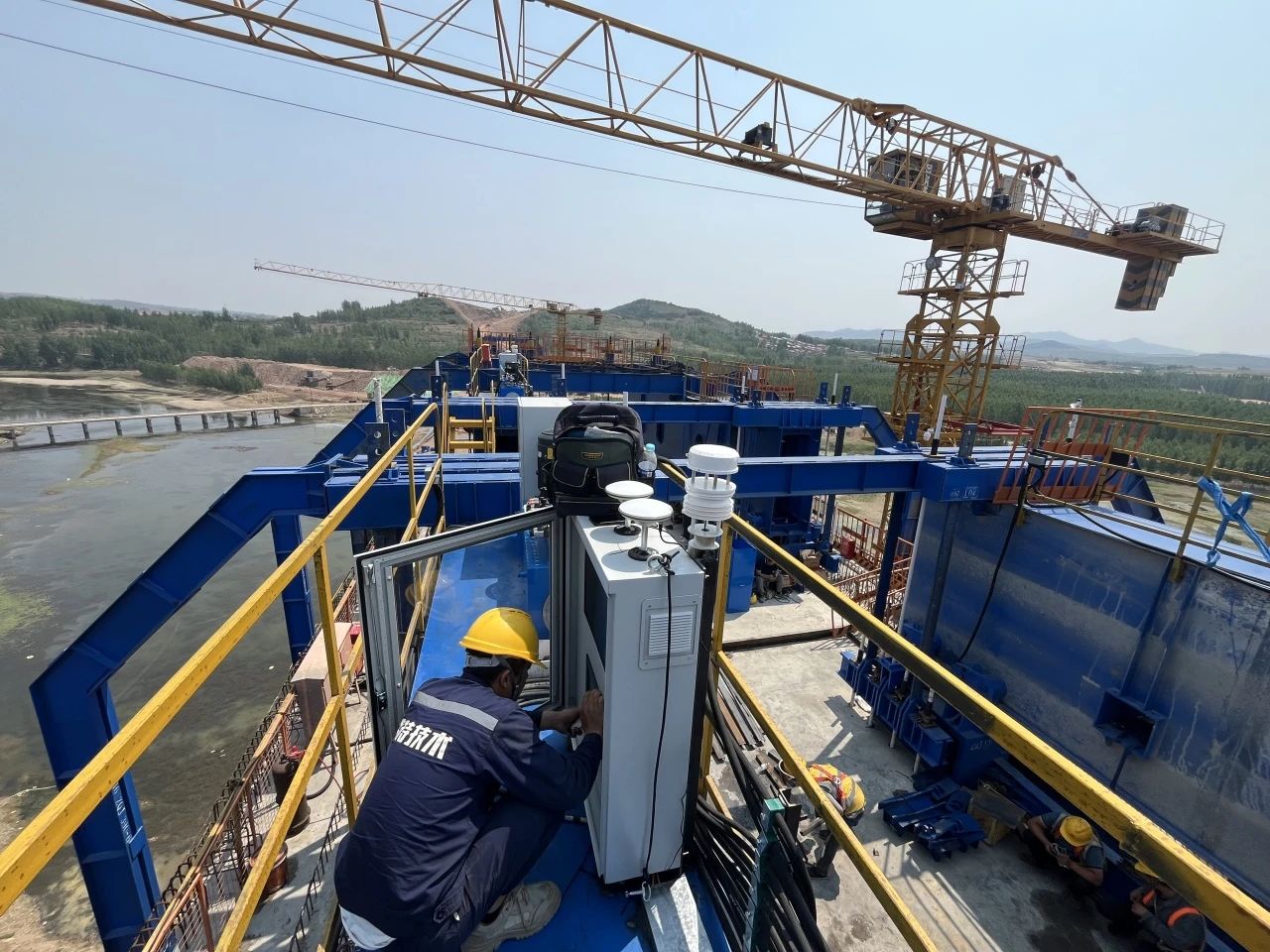 Weite's Bridge-Building Machine Information System Helps the Construction of Weisu High-Speed Railway