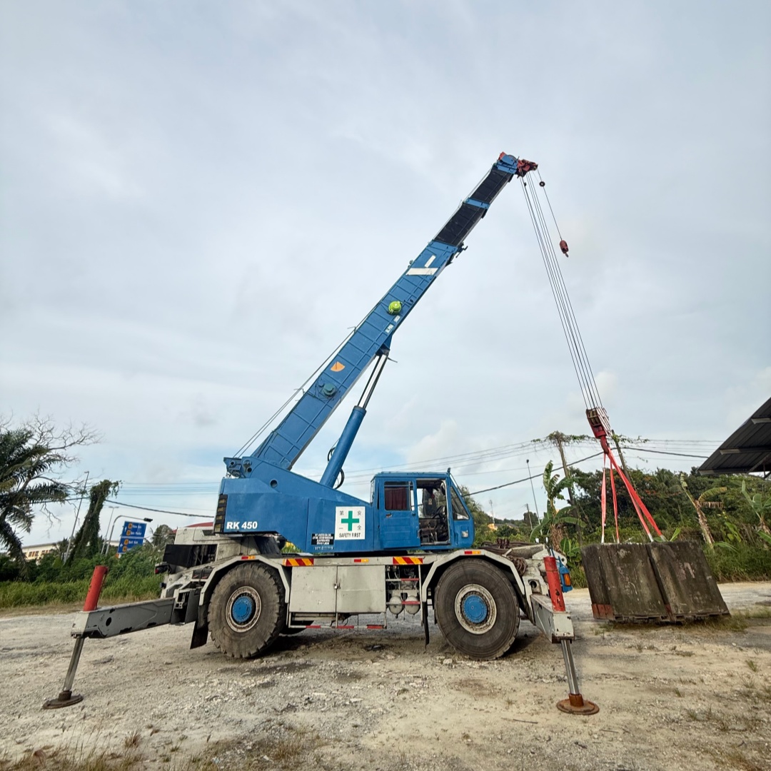 WTAU's WTL-A700 Hydraulic LMI System has been successfully Adapted to a Kobelco RK450 Crane and has received High Praise from Malaysian Client.